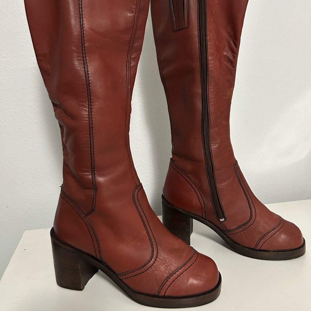Gorgeous vintage 1970’s knee high cognac leather boots